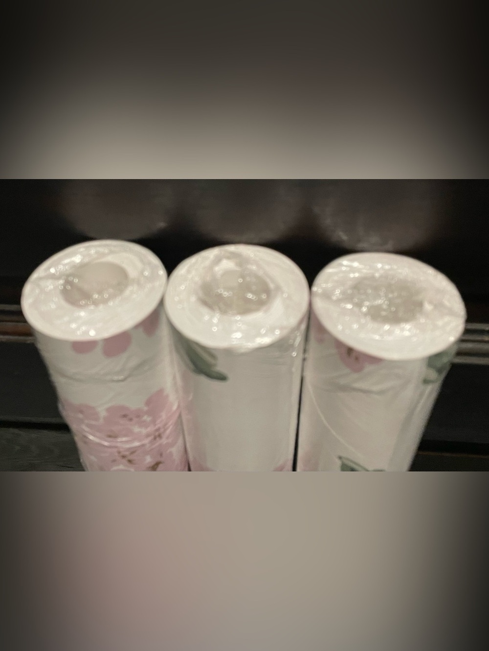 3 Rolls Rifle Paper Co Hydrangea Peel & Stick Wallpaper pink white - Picture 7 of 8